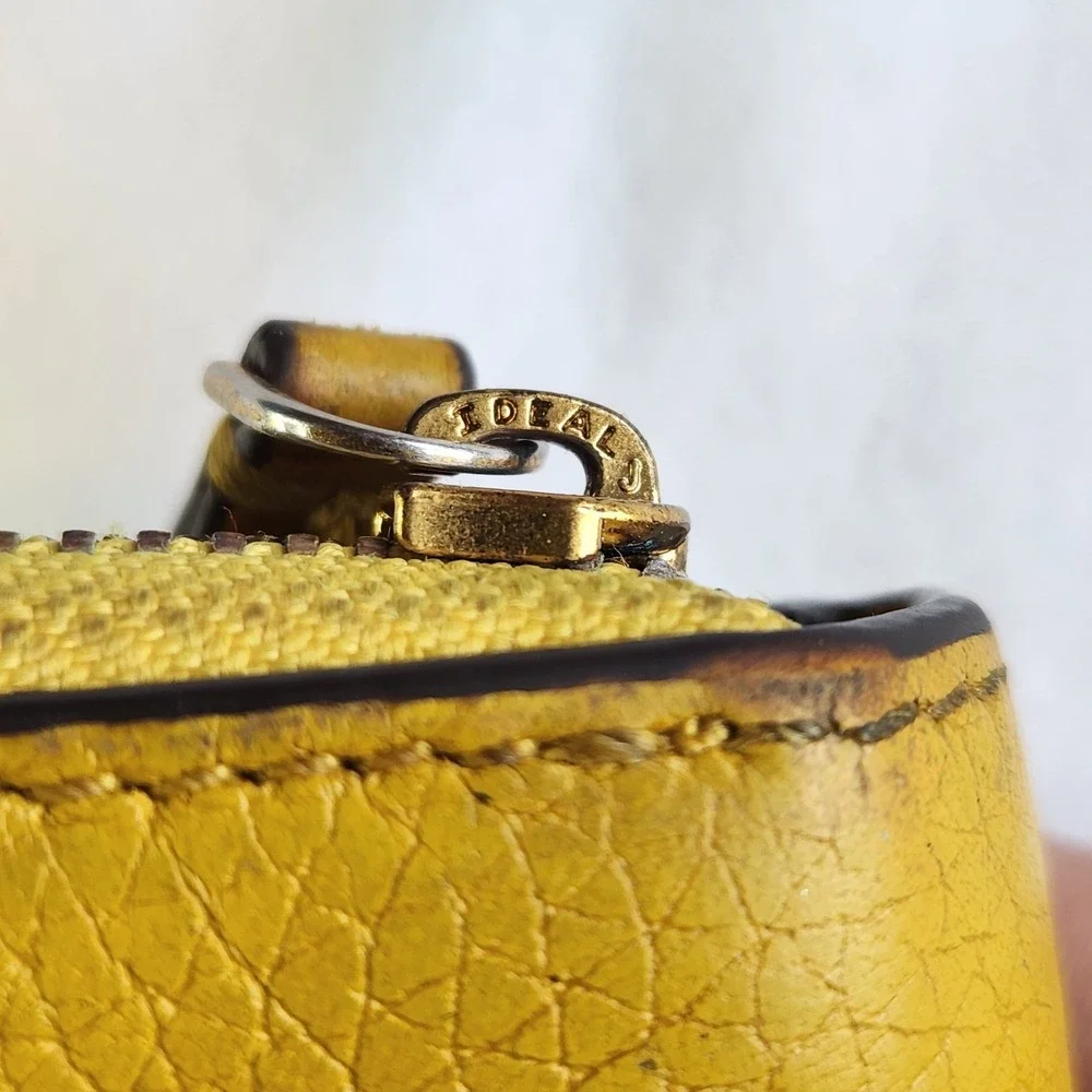Tory‎ Burch Women Wallet Bifold Big Logo Leather Yellow Round Zip Britten Mini